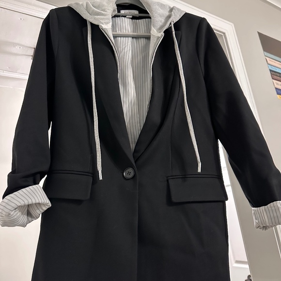 Evereve Black Jacket with detachable  hood - Picture 1 of 4